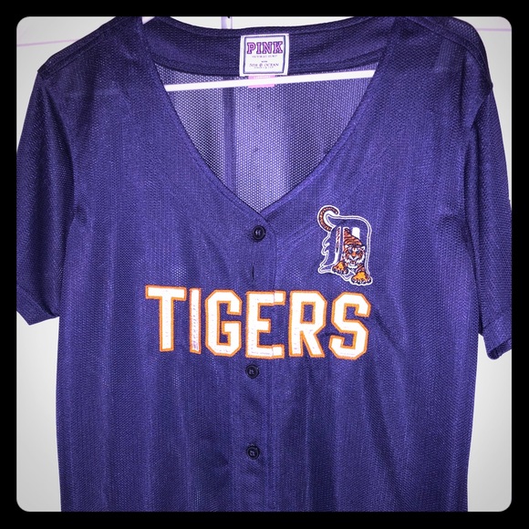 pink detroit tigers jersey